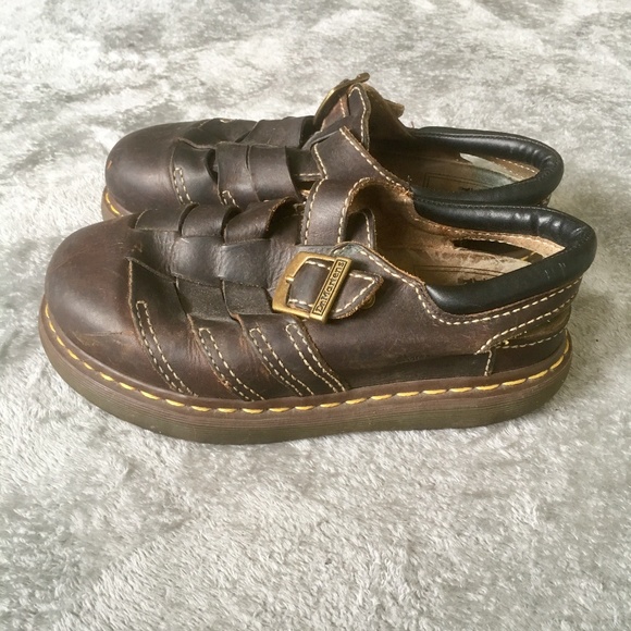 dr martens fisherman sandals